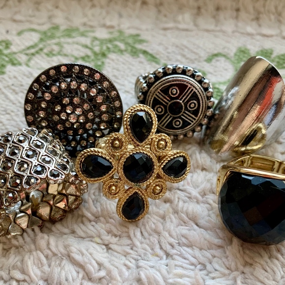 Ring Lot - Six Fun Stretch Fashion Rings - 6 Stretch Rings - Picture 3 of 6